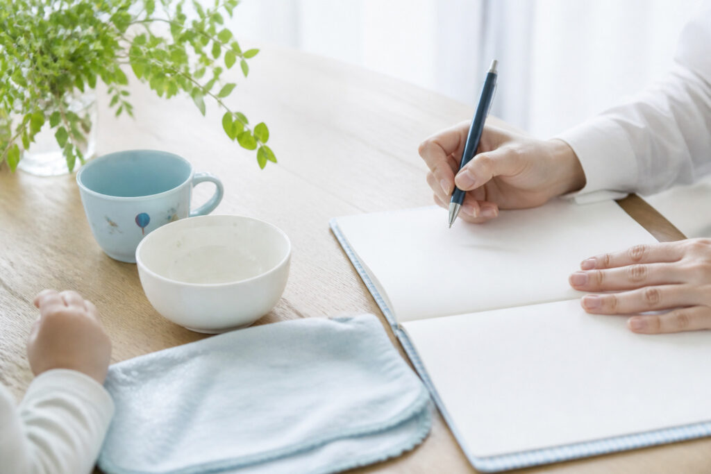 連絡帳に何を書く？特に出来事がない朝でも書きやすい内容
